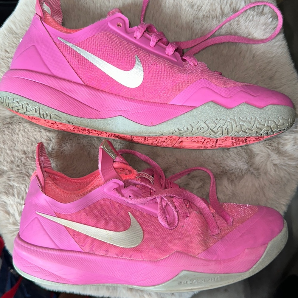 Nike Crusader Zoom “Think Pink”